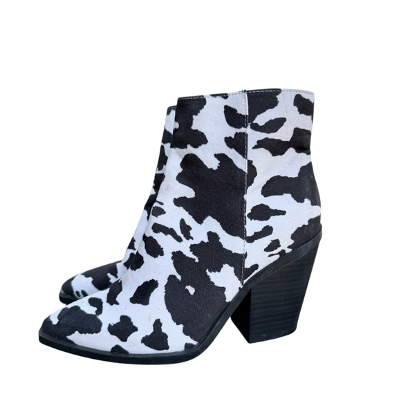 Bamboo Cowgirl Cow Print‎ Booties Size 6 - Picture 1 of 7